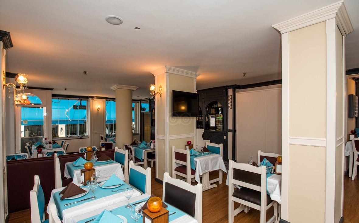 restaurants-restaurants