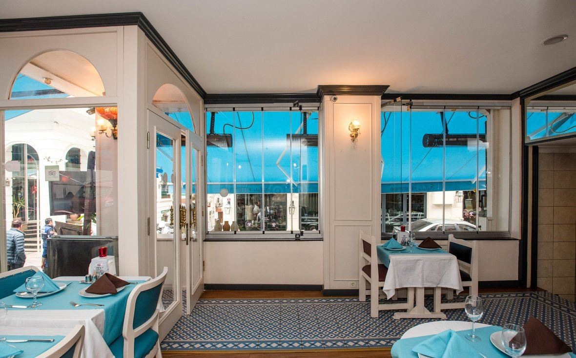 restaurants-restaurants