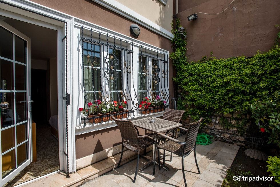 rooms-family-room-standard