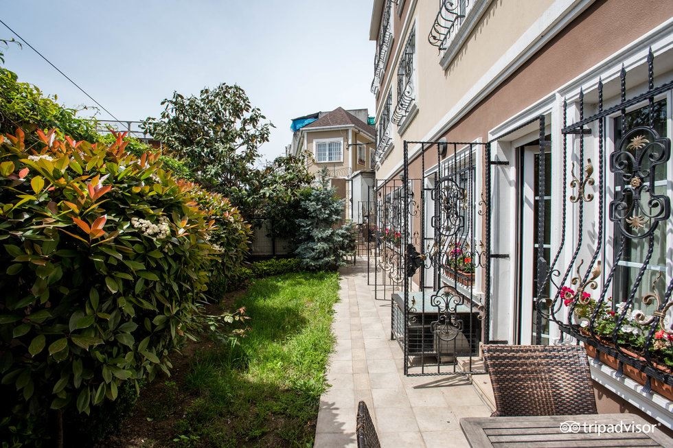 rooms-family-room-standard