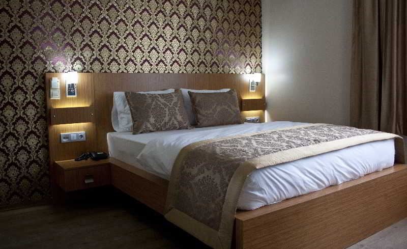 rooms-double-standard