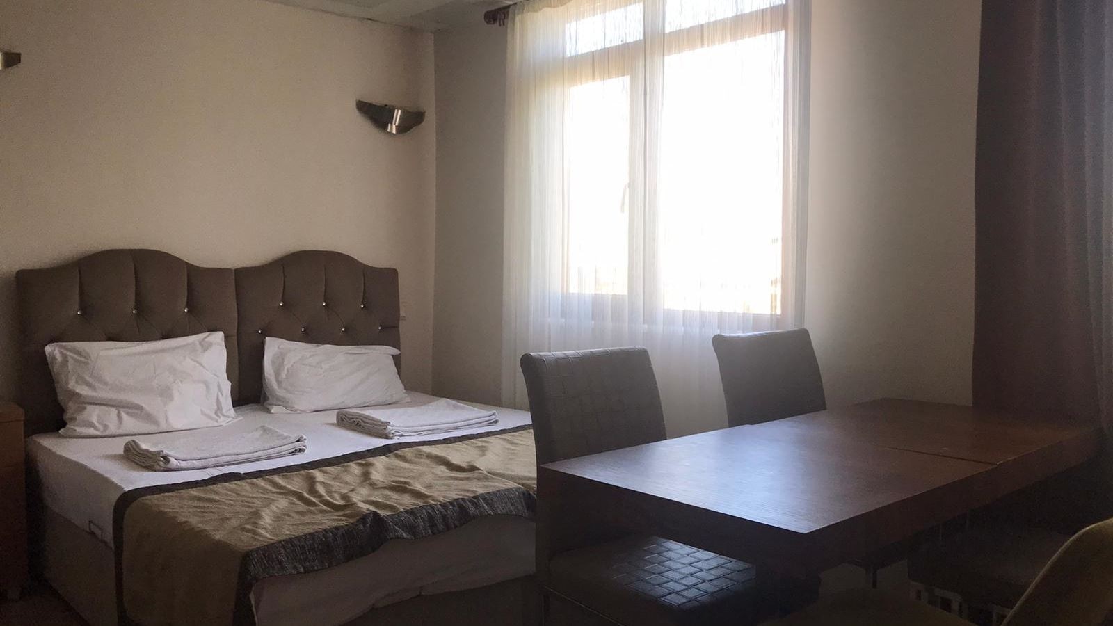 rooms-room-two-double-beds