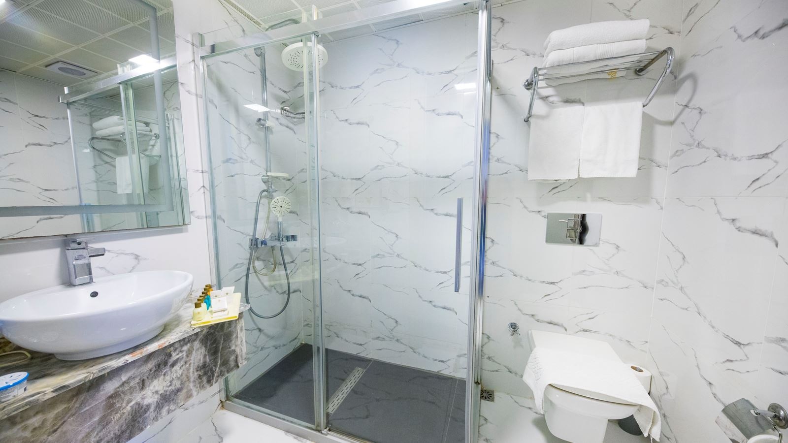 rooms-family-room-standard