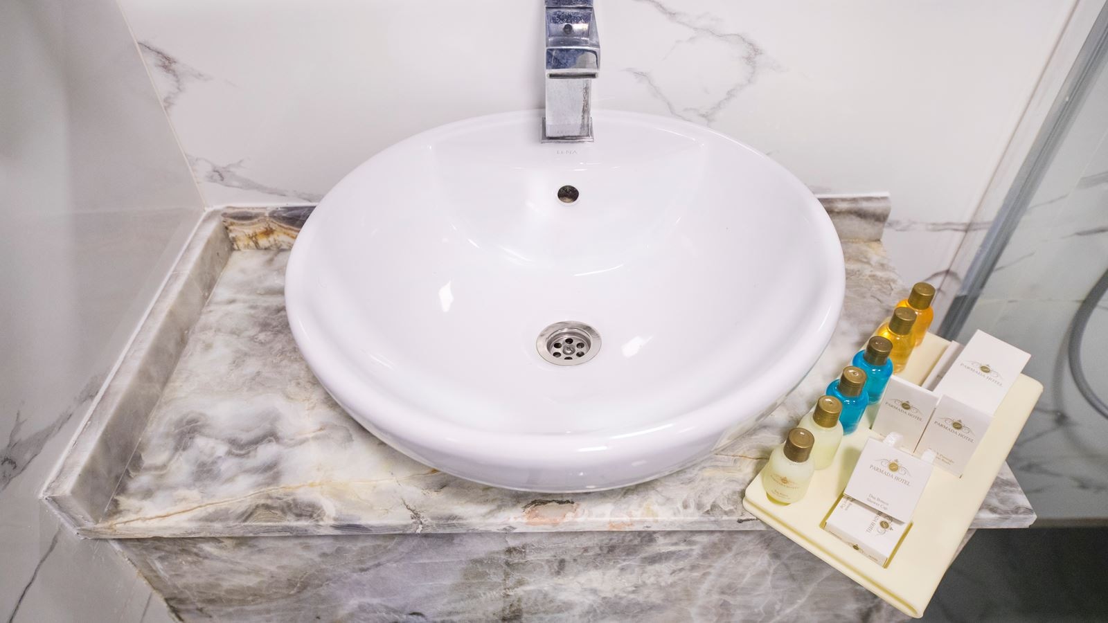 rooms-family-room-standard