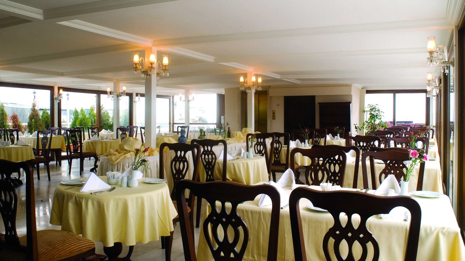 restaurants-restaurants