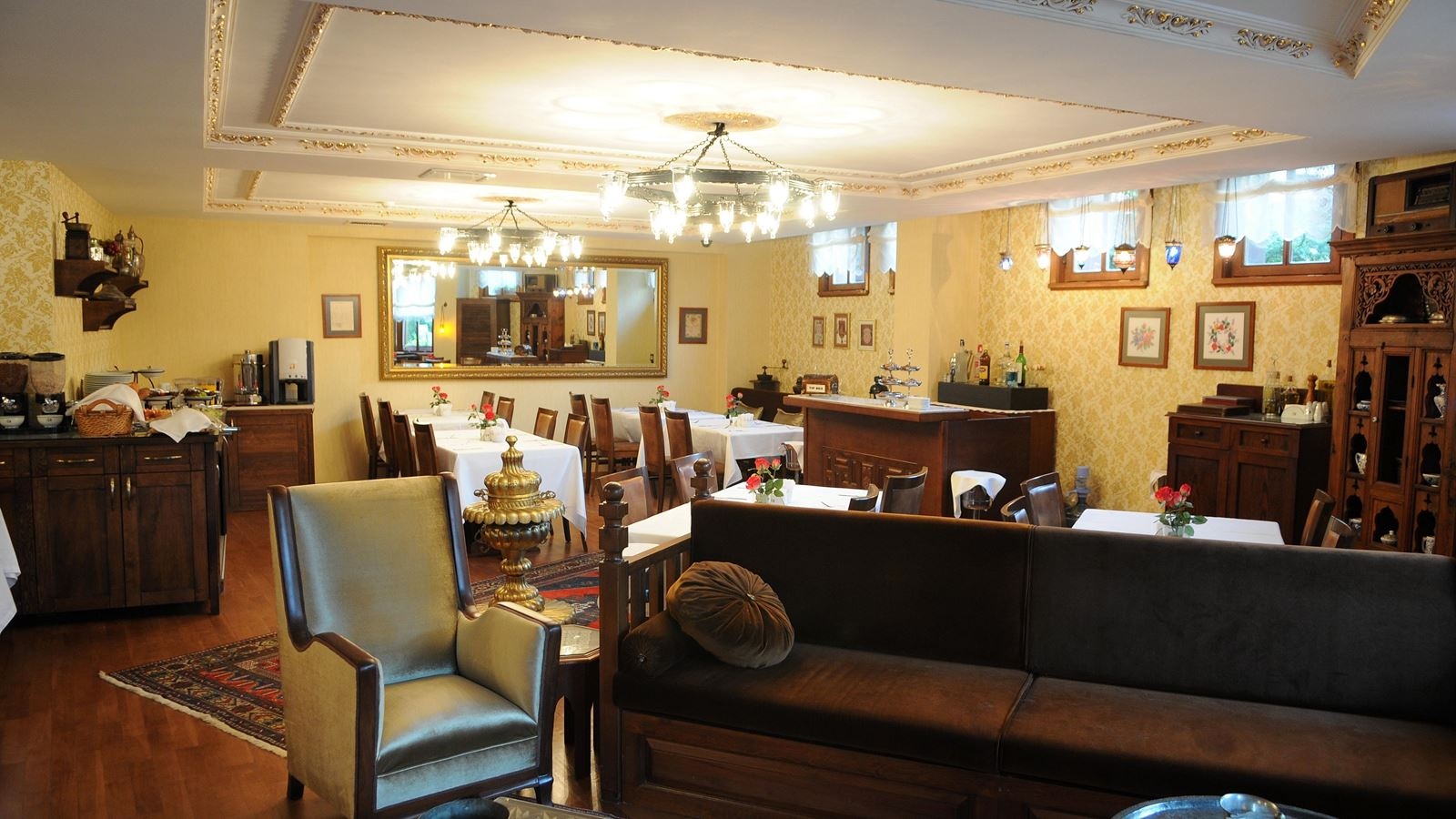 restaurants-restaurants