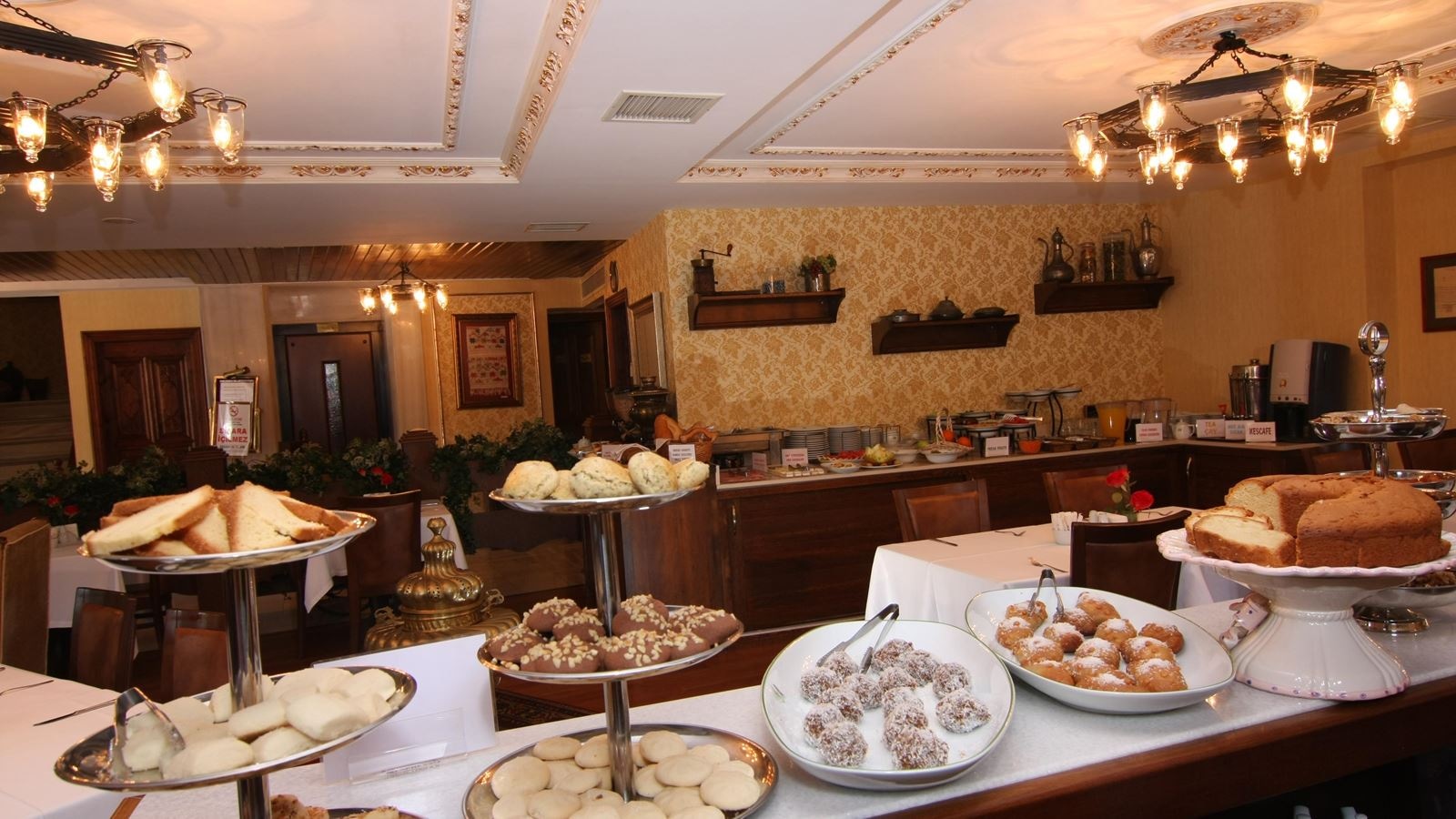 restaurants-restaurants