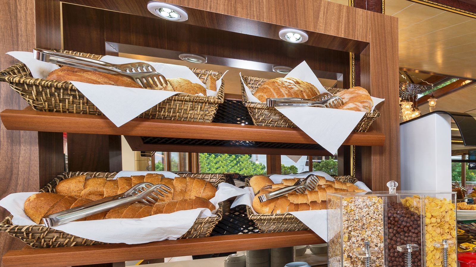 restaurants-restaurants