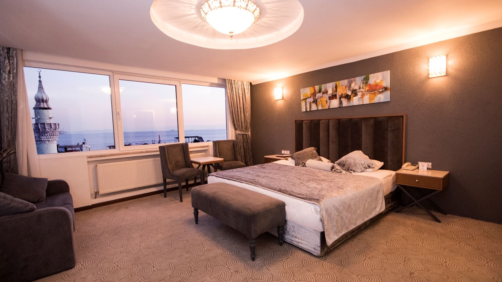 rooms-bed-in-dormitory-sea-view