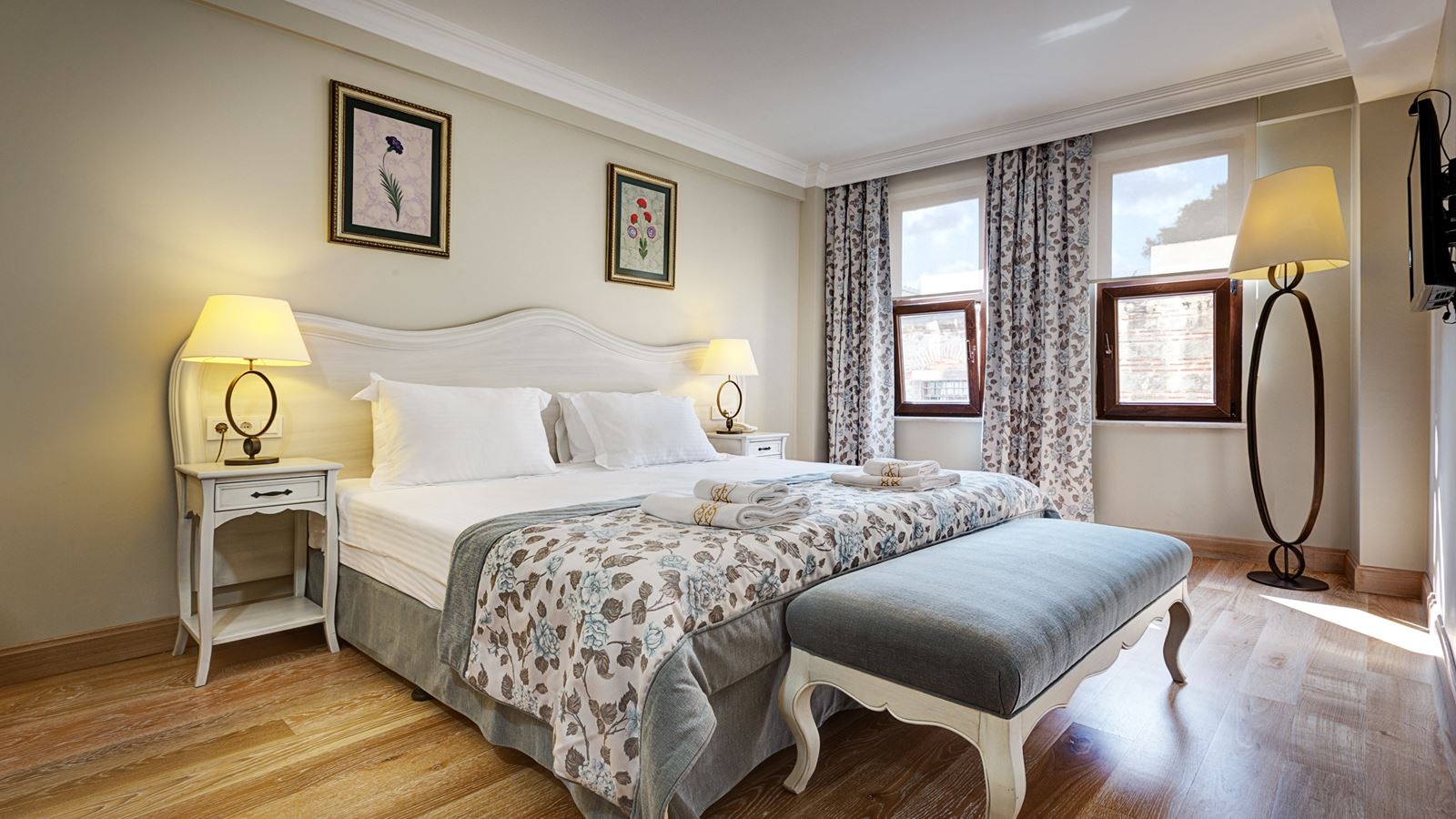 rooms-family-room-connecting-room