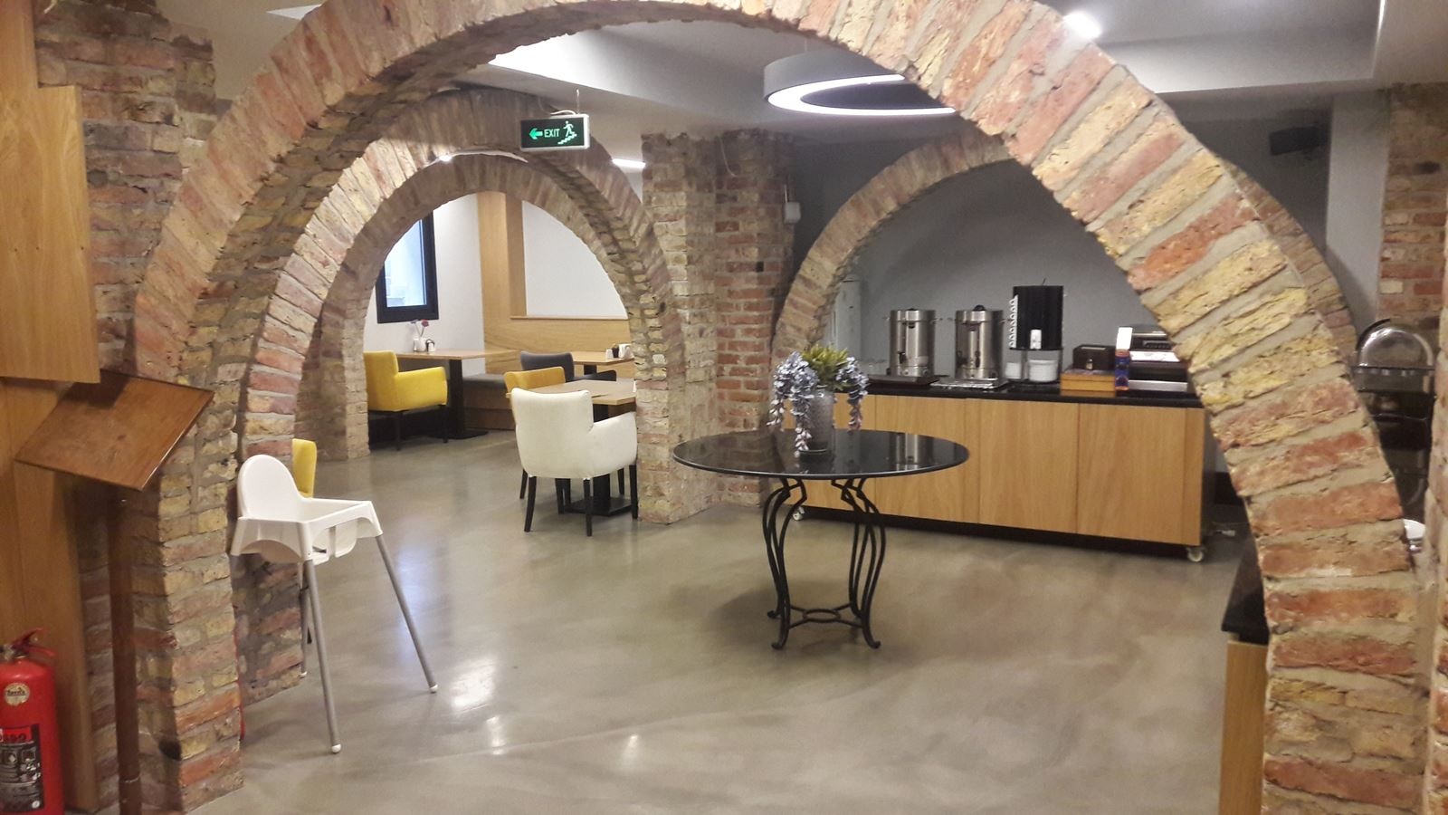 restaurants-restaurants