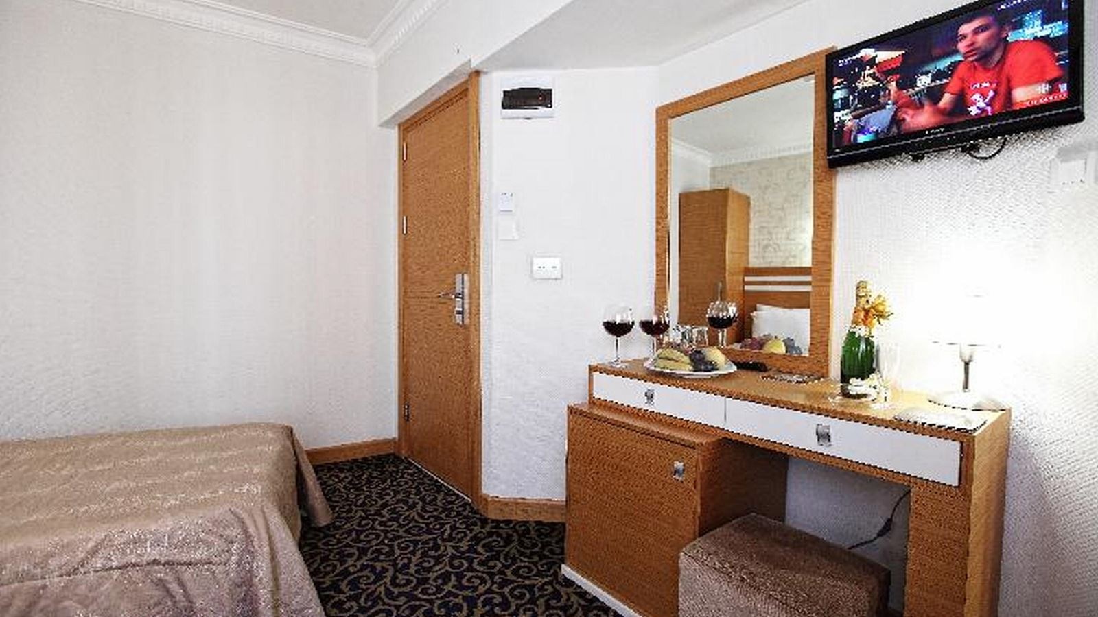 rooms-single-standard