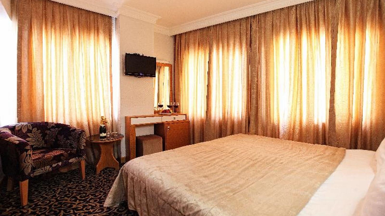 rooms-double-standard