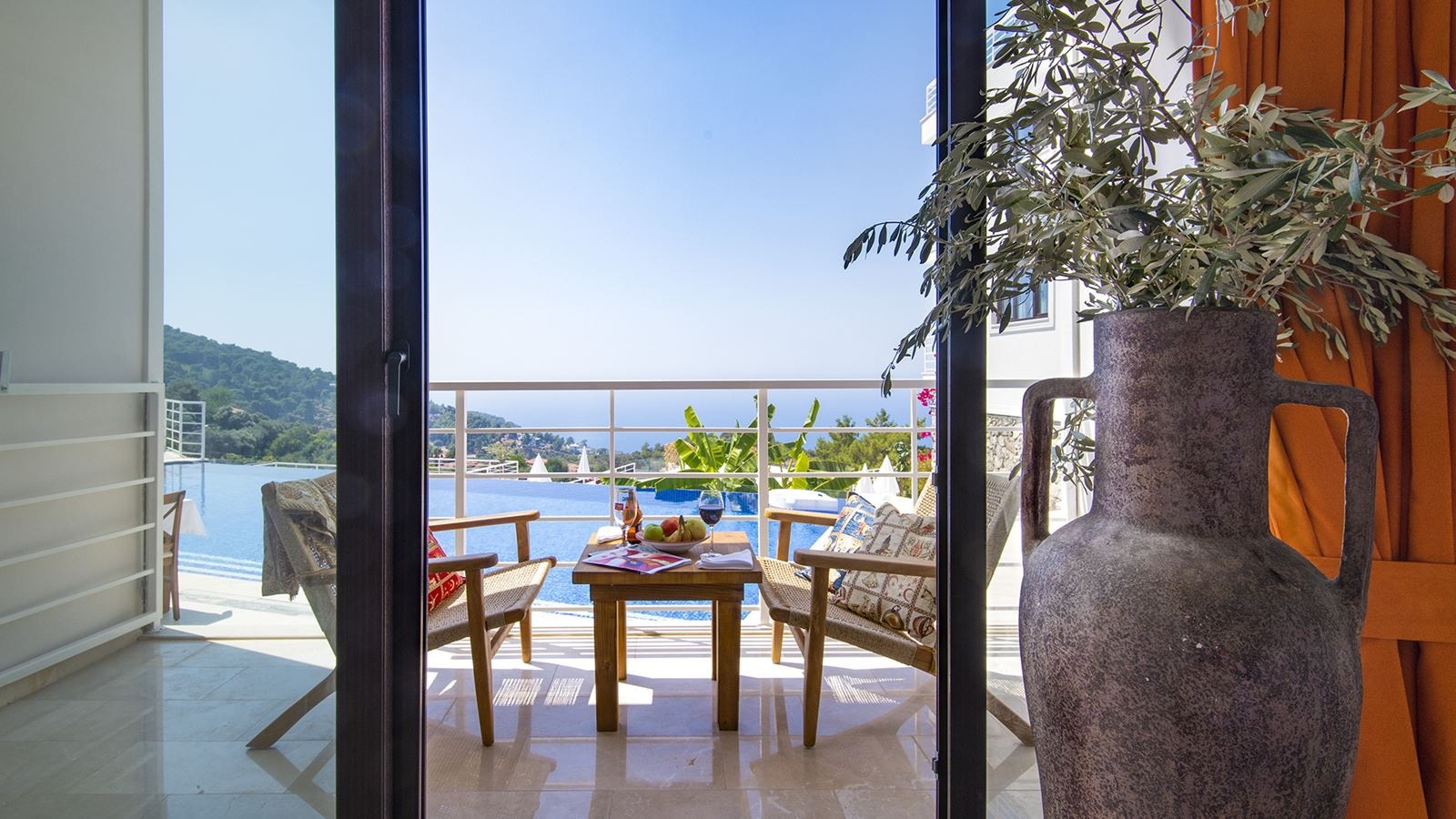 rooms-double-deluxe-sea-view