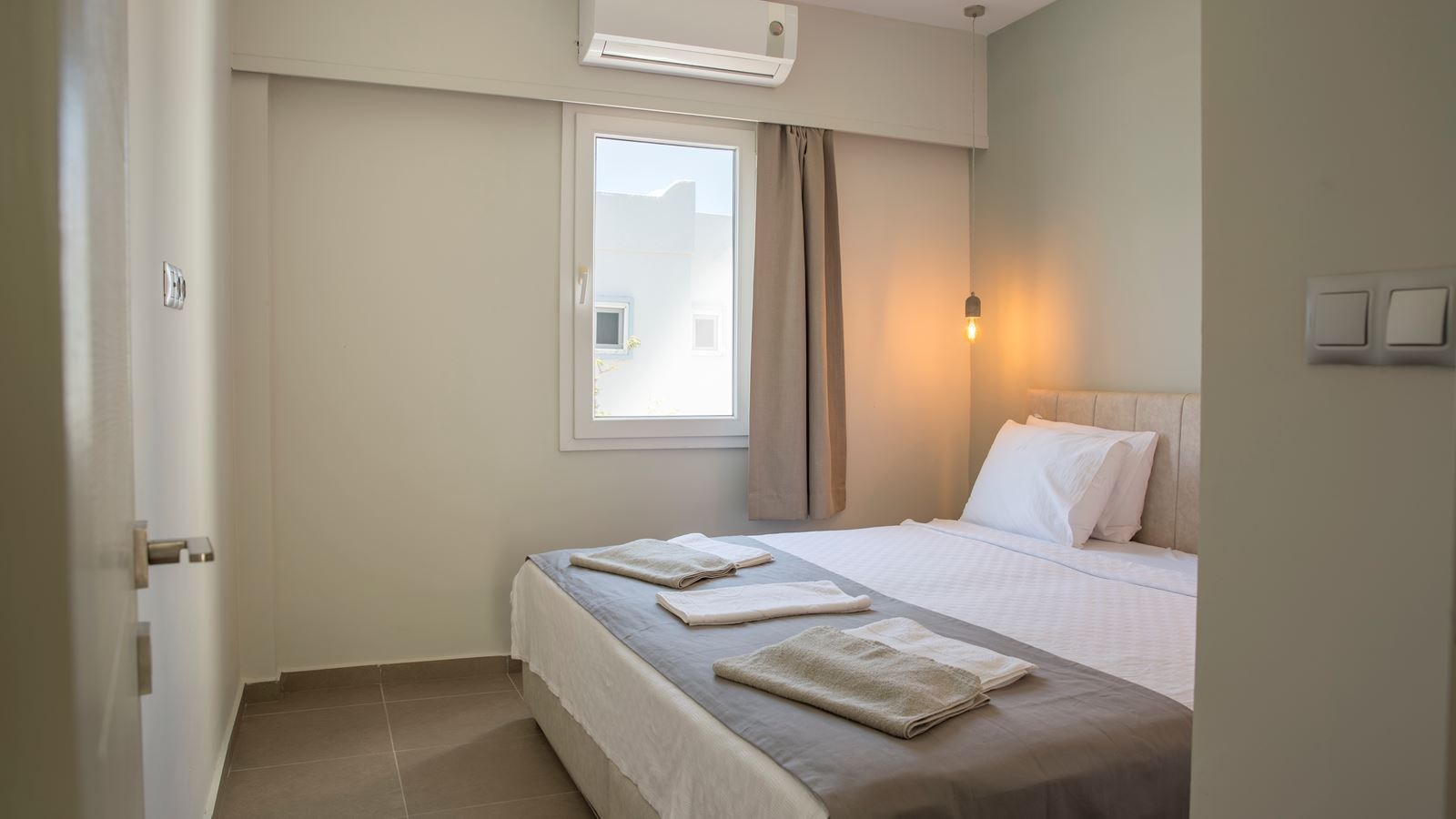 rooms-standard-triple-room