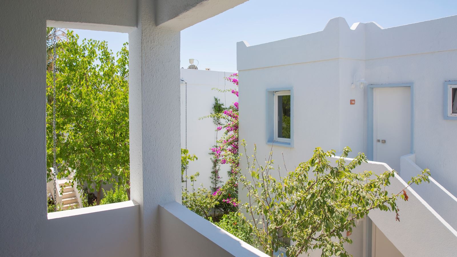 rooms-standard-triple-room