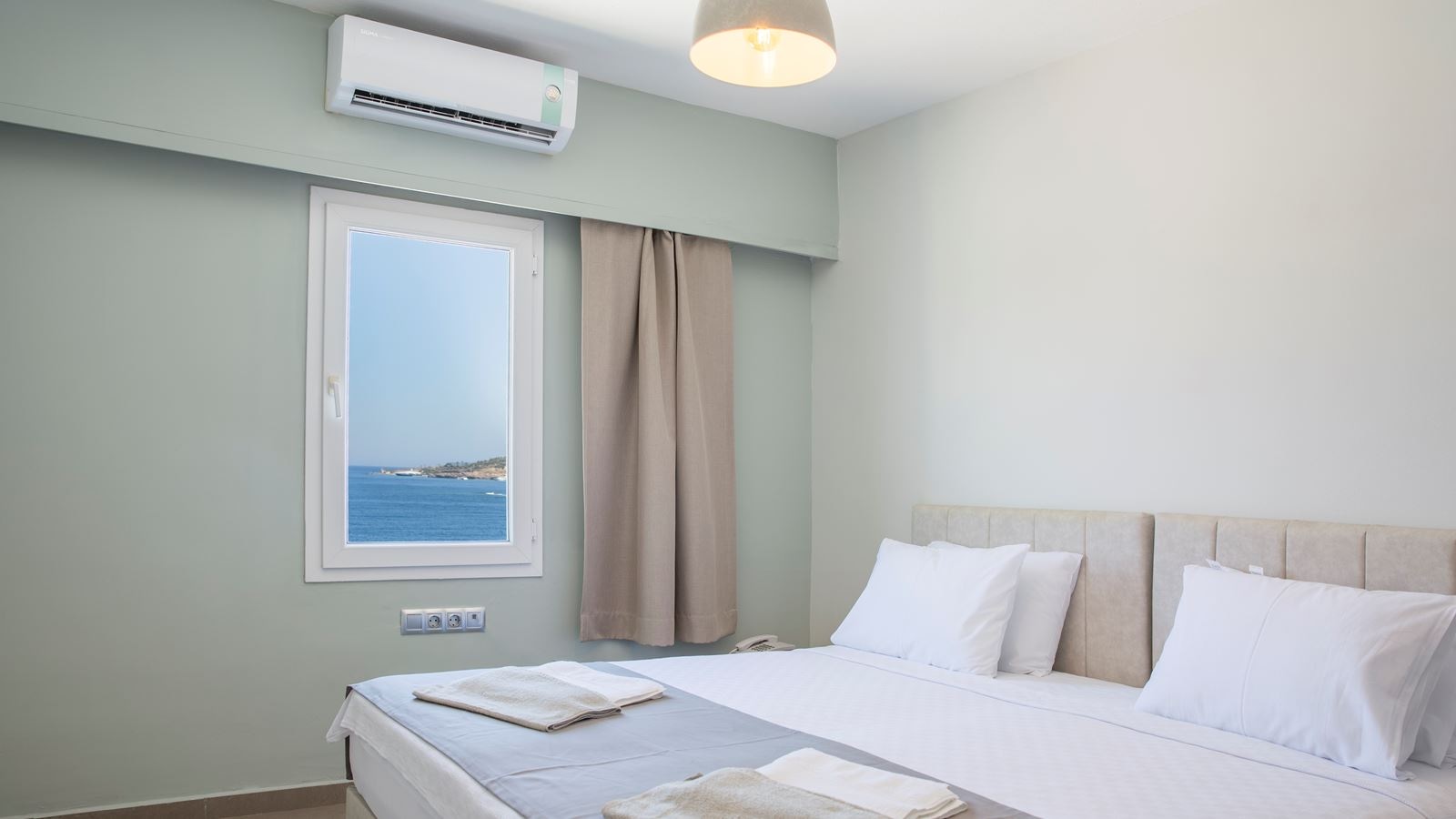 rooms-superior-double-room