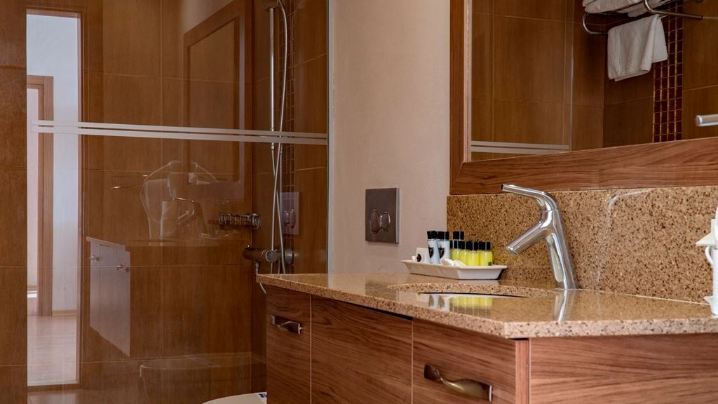 rooms-standart-room-land-view