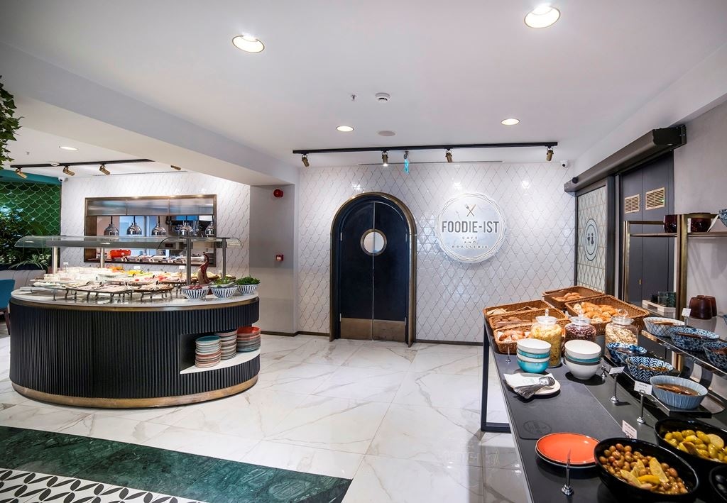 restaurants-breakfast-buffet