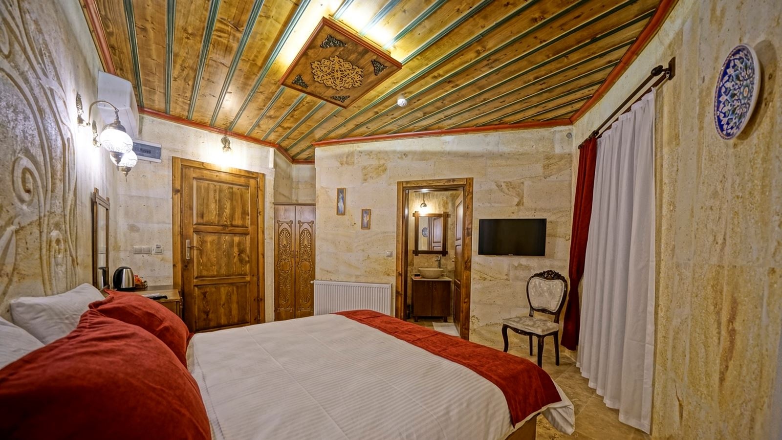 rooms-standard-double-room