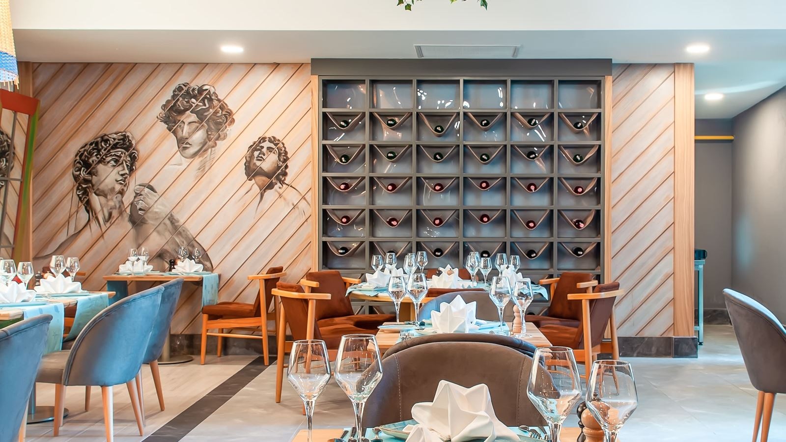 restaurants-main-restaurant