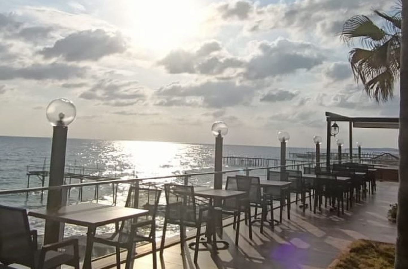 restaurants-restaurants