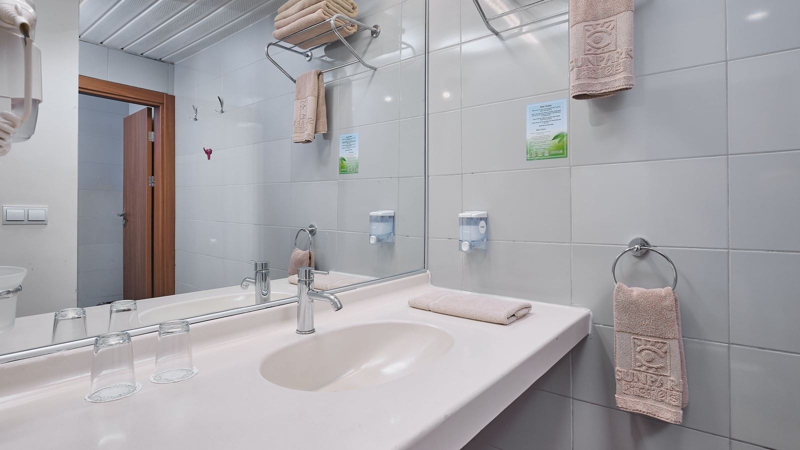 rooms-family-1-bedroom