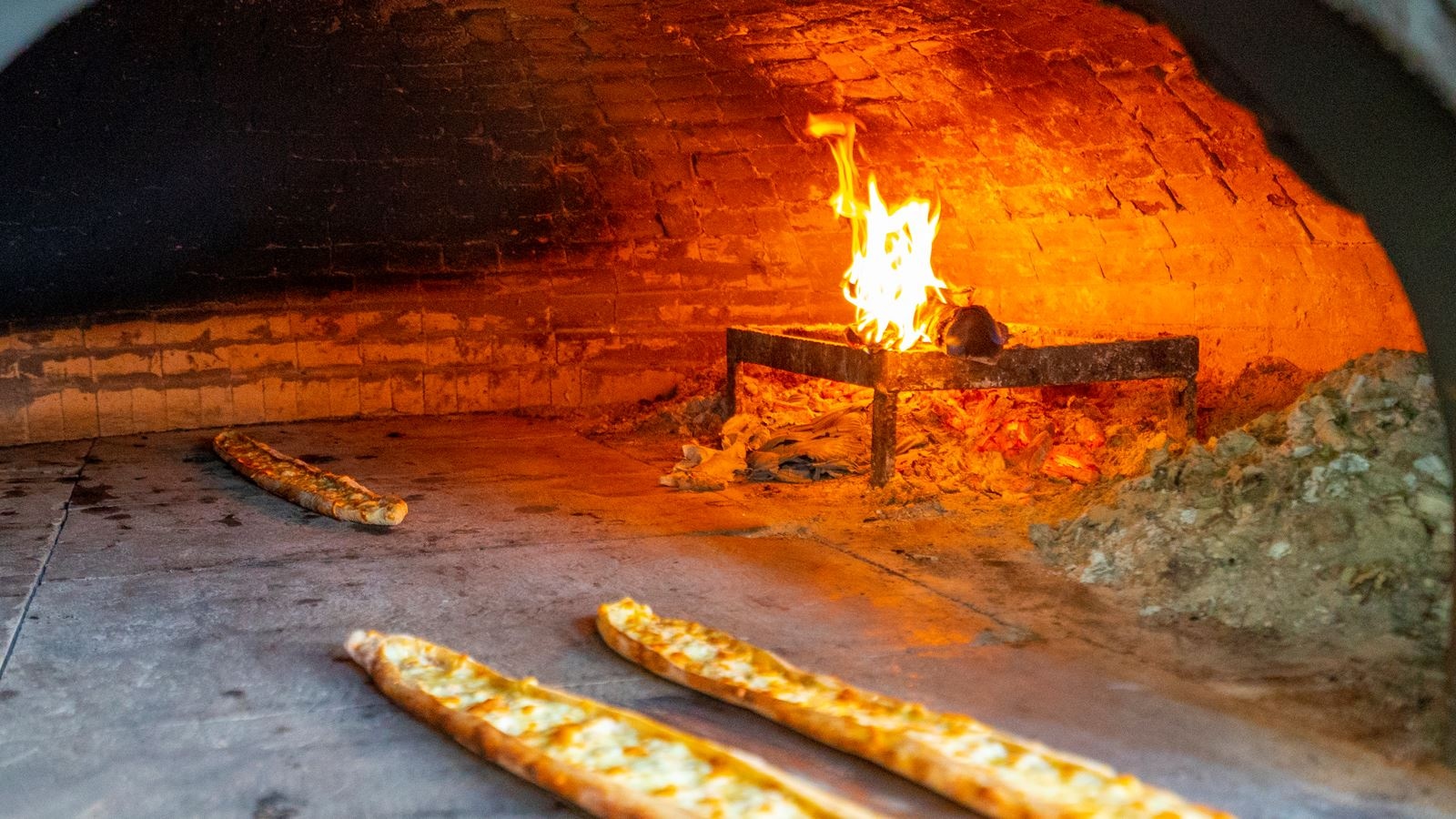 restaurants-main-building