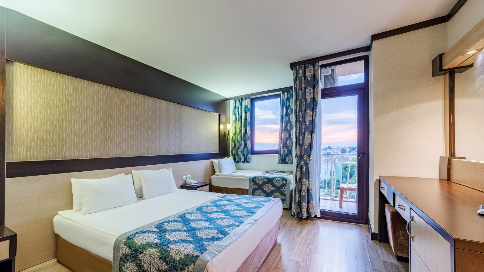 rooms-standard-room