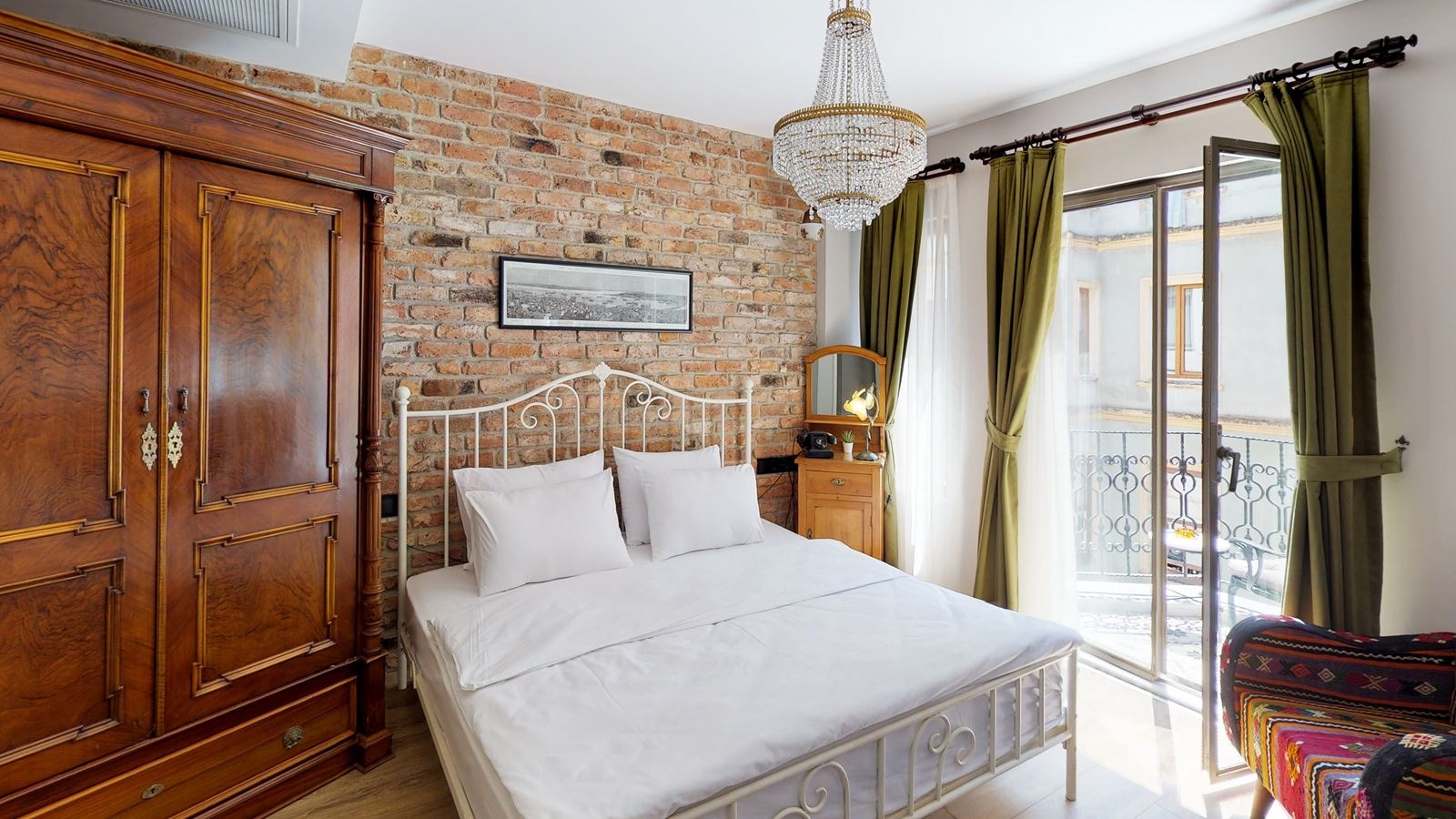 rooms-standard-room