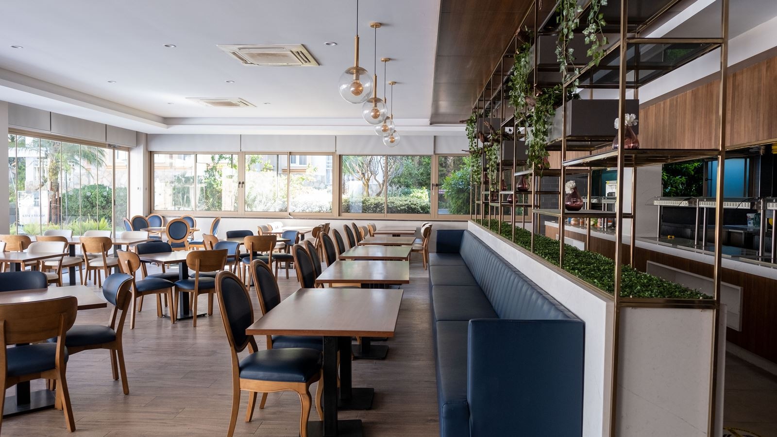 restaurants-restaurant