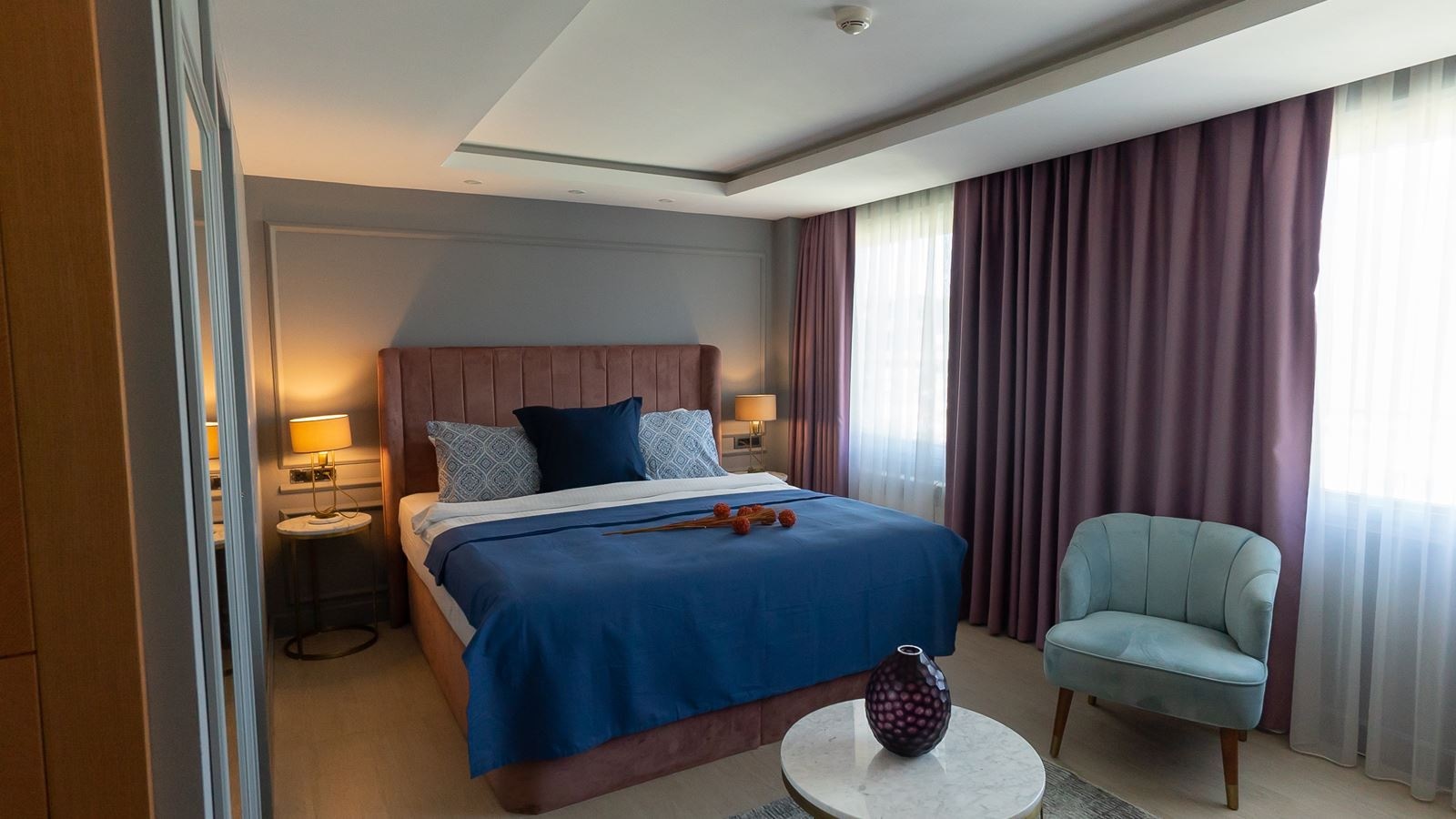 rooms-superior-room--partly-sea-view