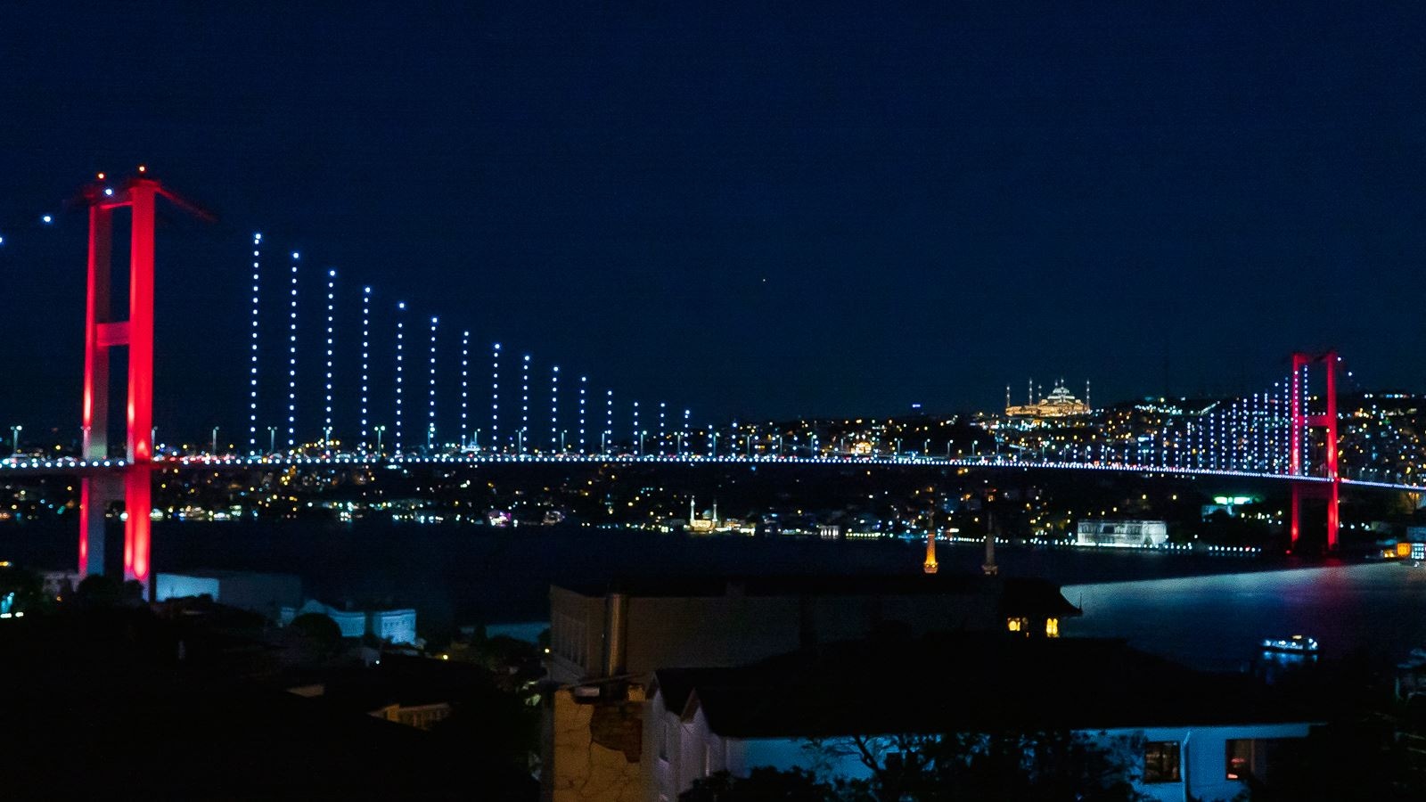 rooms-king-suite-bosphorus-view-with-terrace