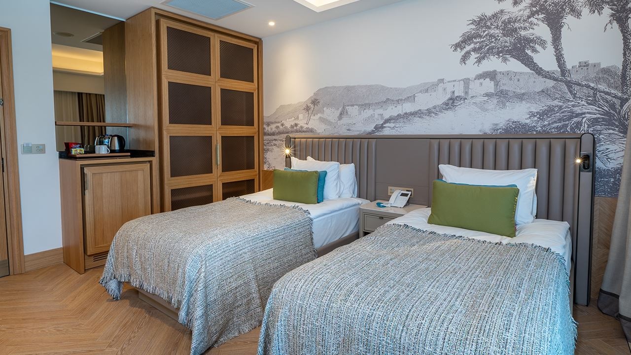 rooms-family-room-sea-view