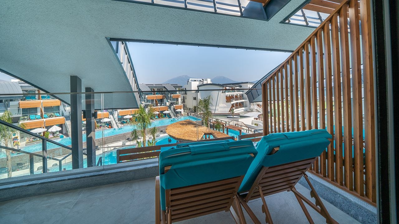 rooms-family-room-pool-access-via-stairs