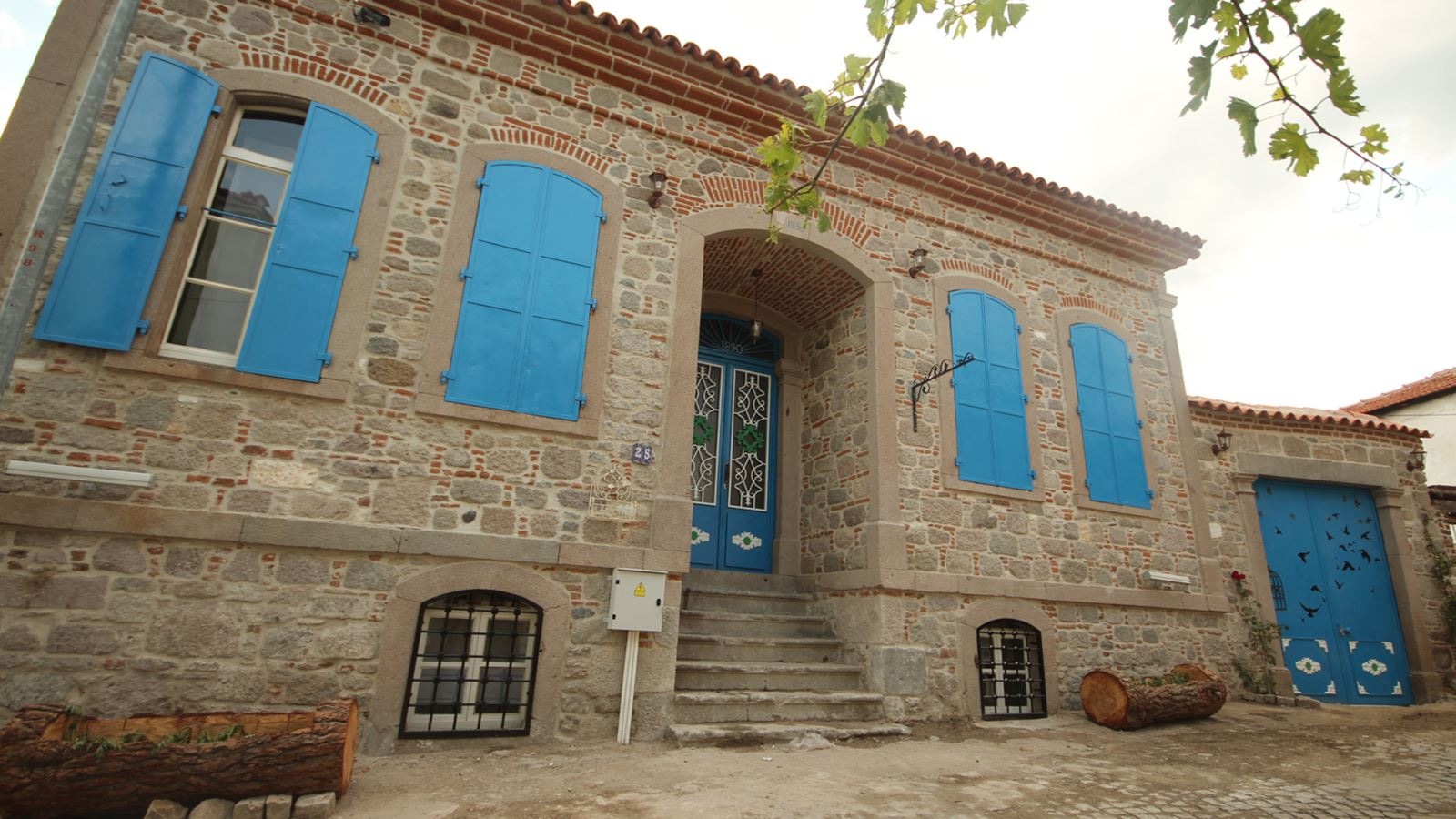 general-main-building