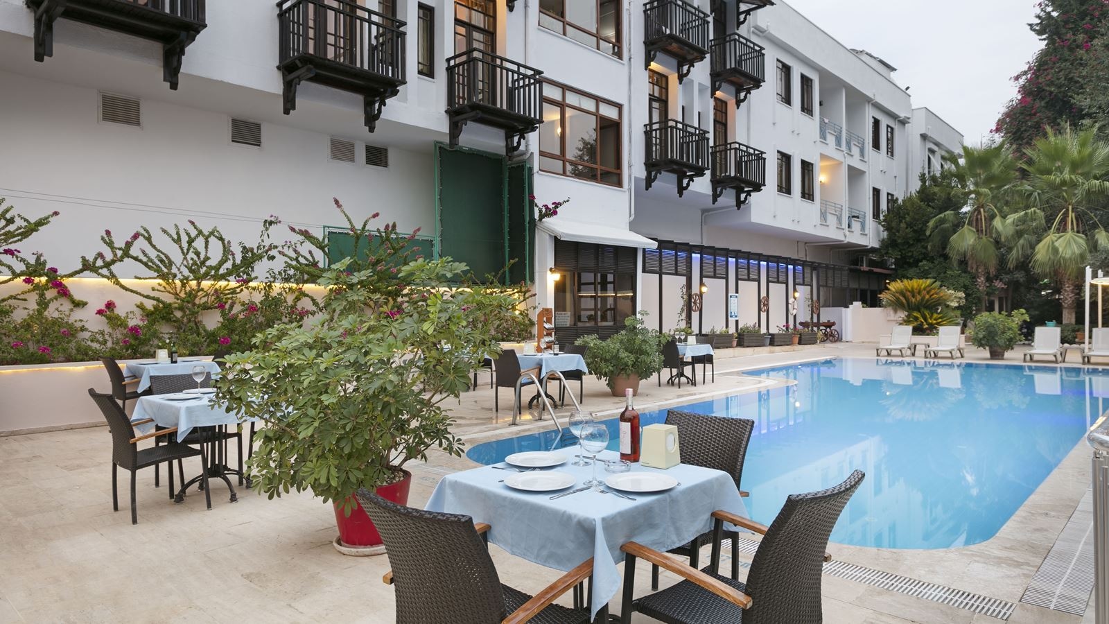 restaurants-restaurants