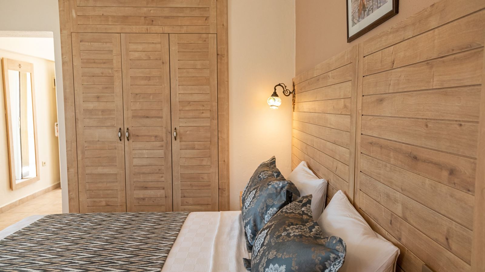 rooms-standard--terrace-room