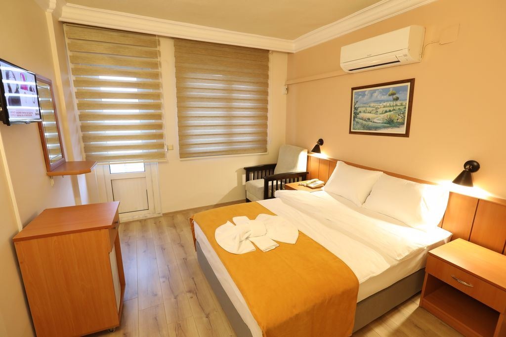 rooms-doublebed-room
