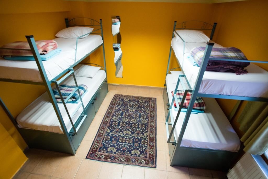 rooms-bed-in-dormitory-capacity-4