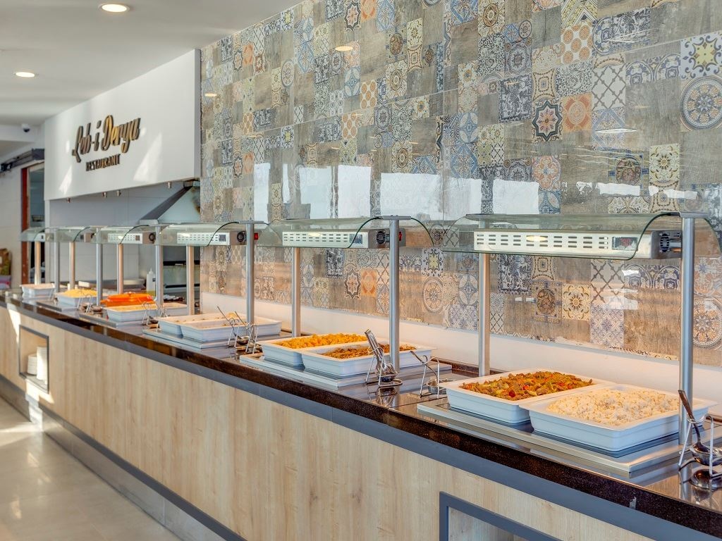 restaurants-restaurant