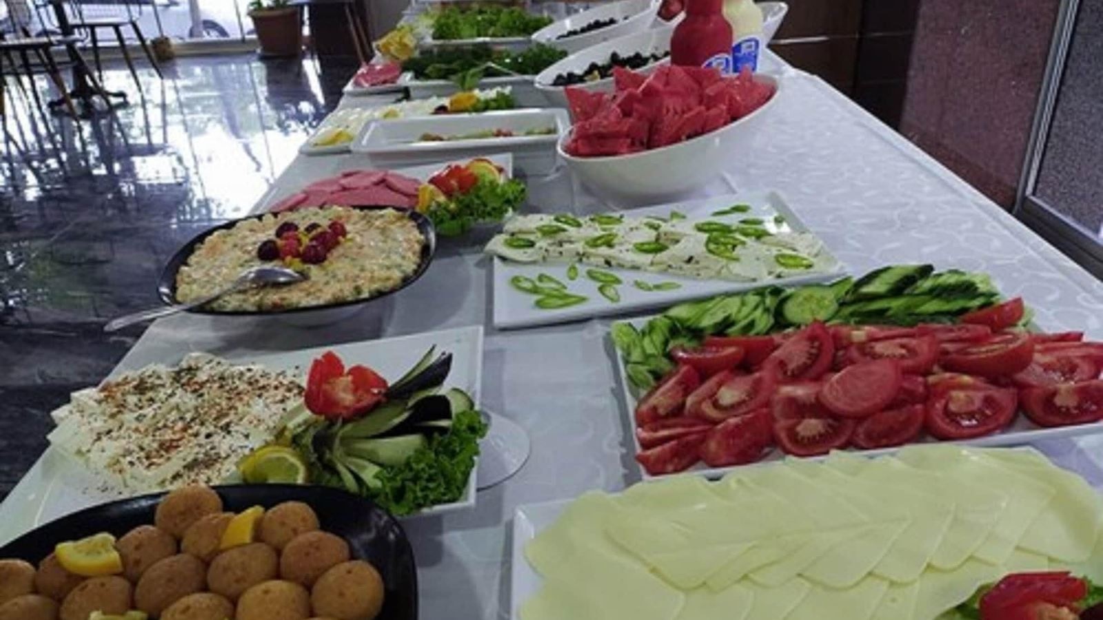 restaurants-restaurants