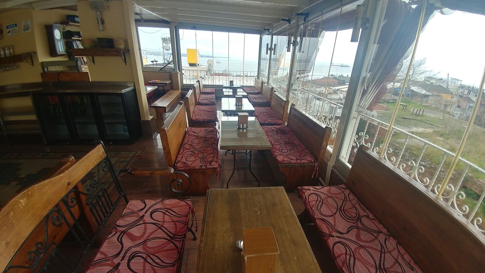 restaurants-restaurants