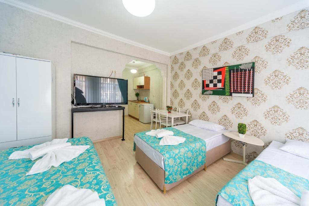 rooms-family-room-standard