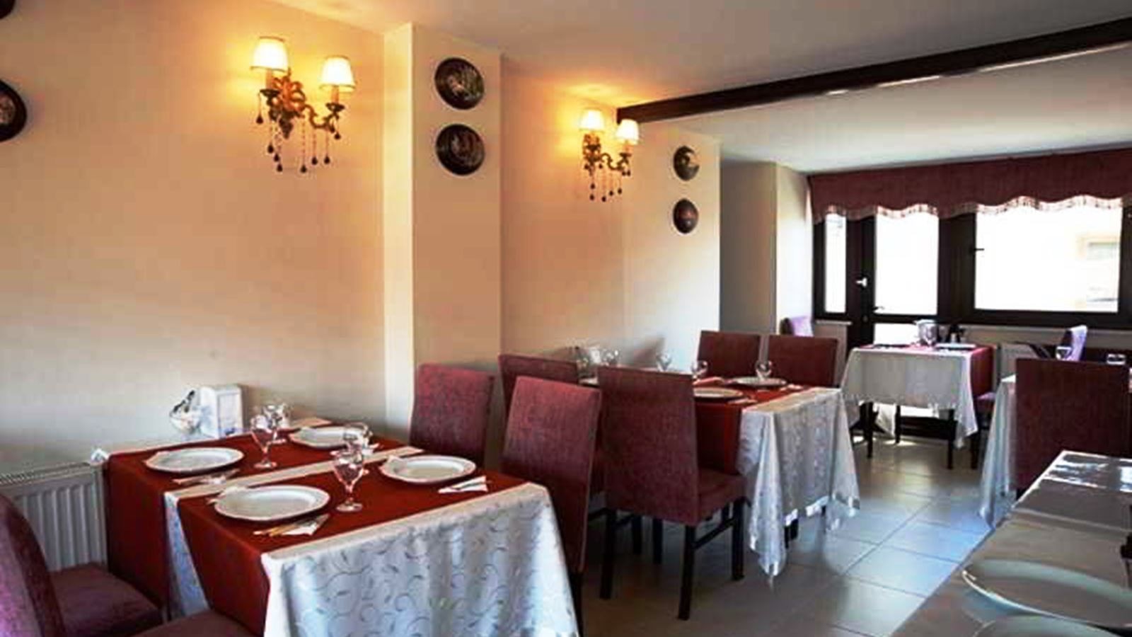 restaurants-restaurants