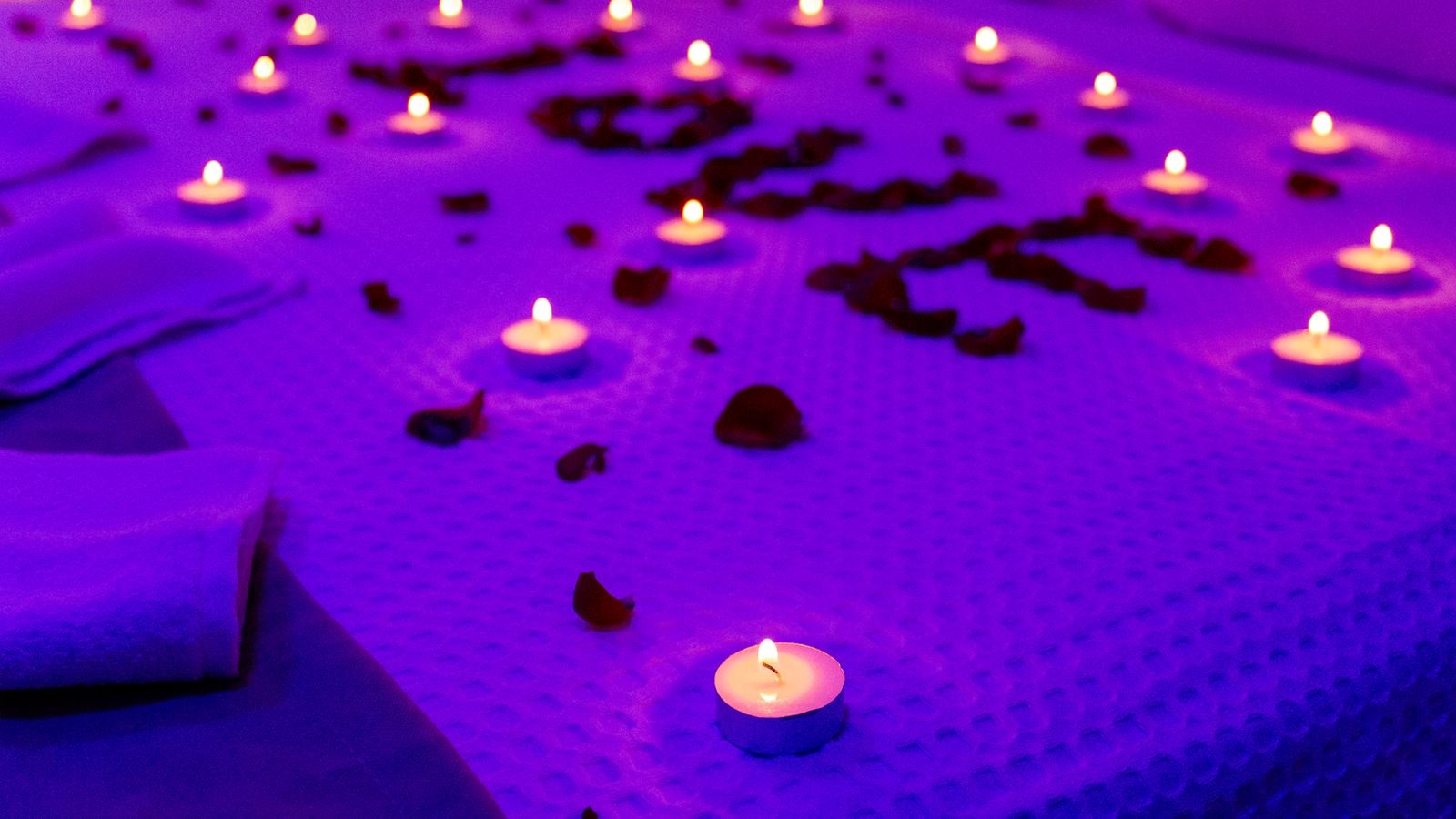 rooms-double-deluxe-with-balcony