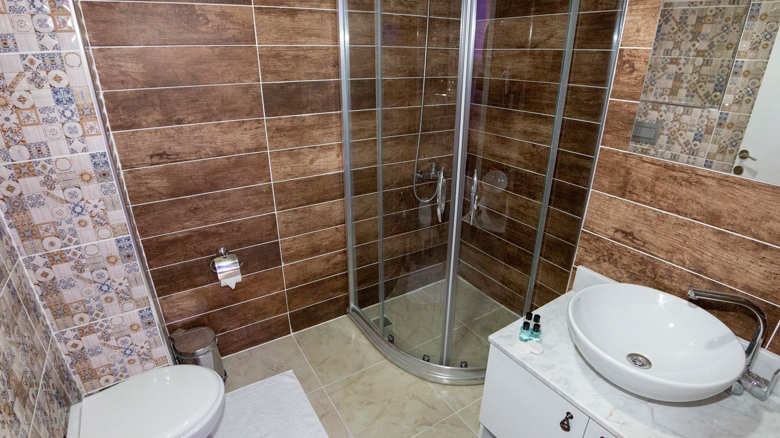 rooms-double-standard