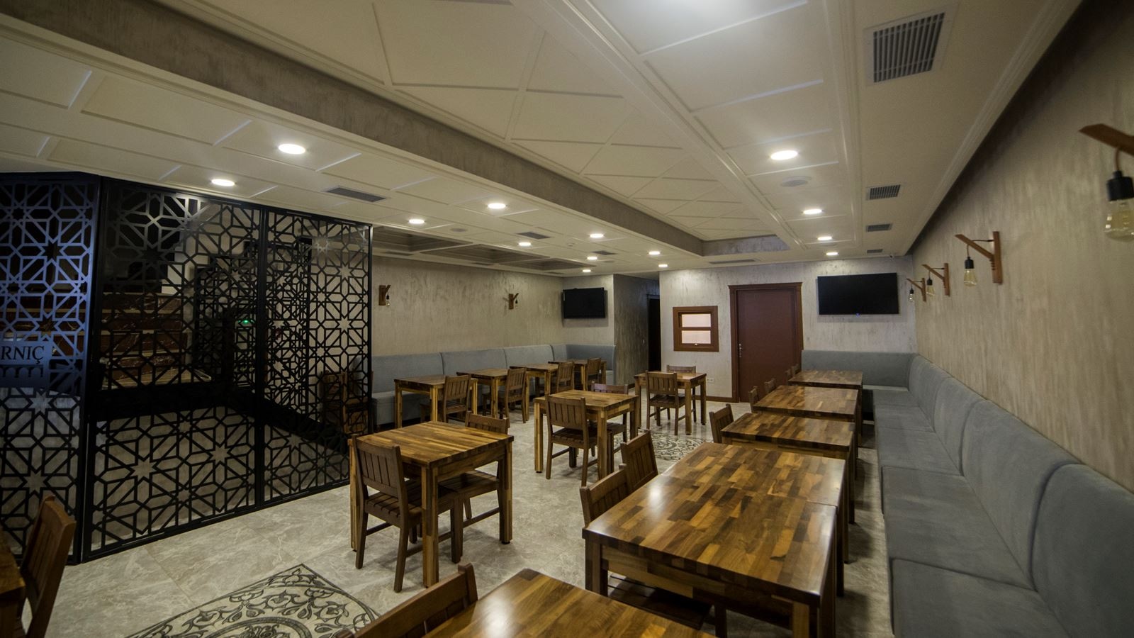 restaurants-restaurants