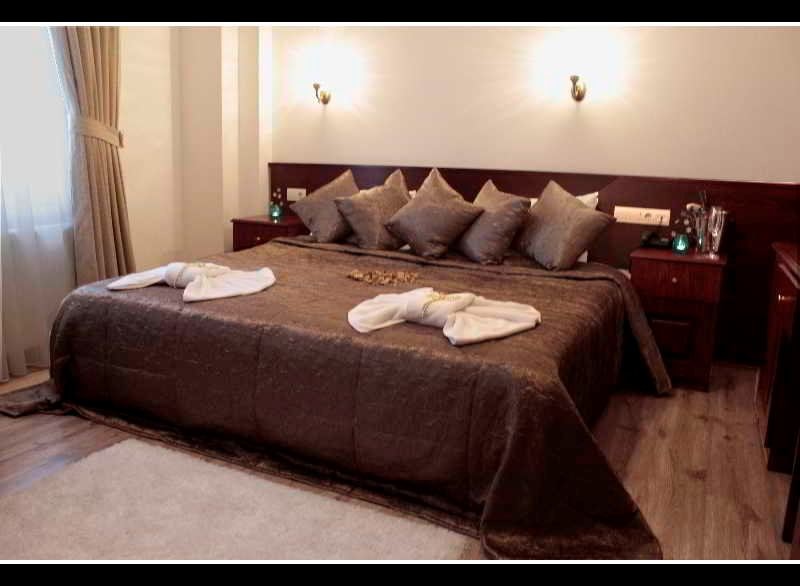 rooms-single-with-double-bed