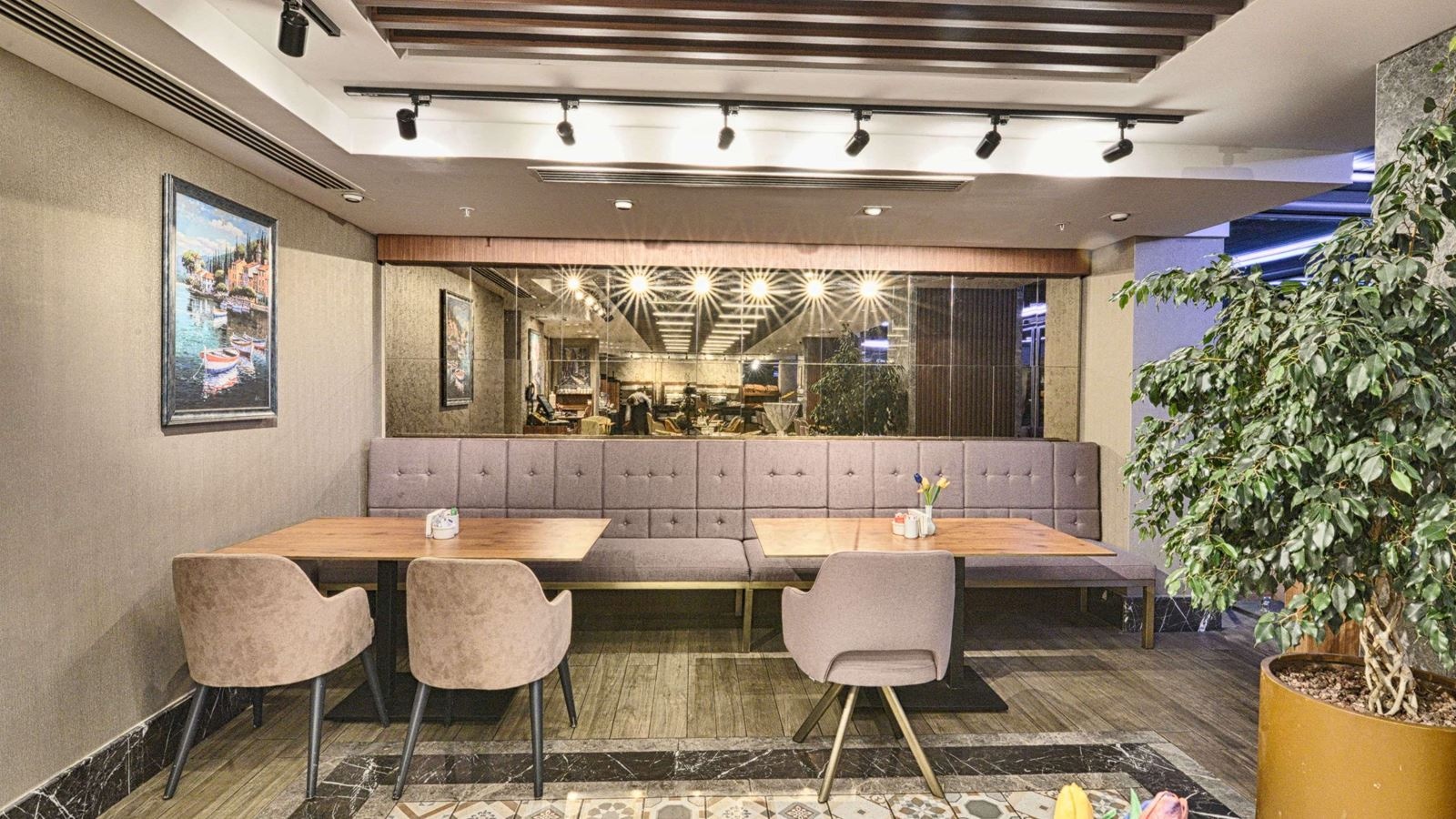 restaurants-restaurants